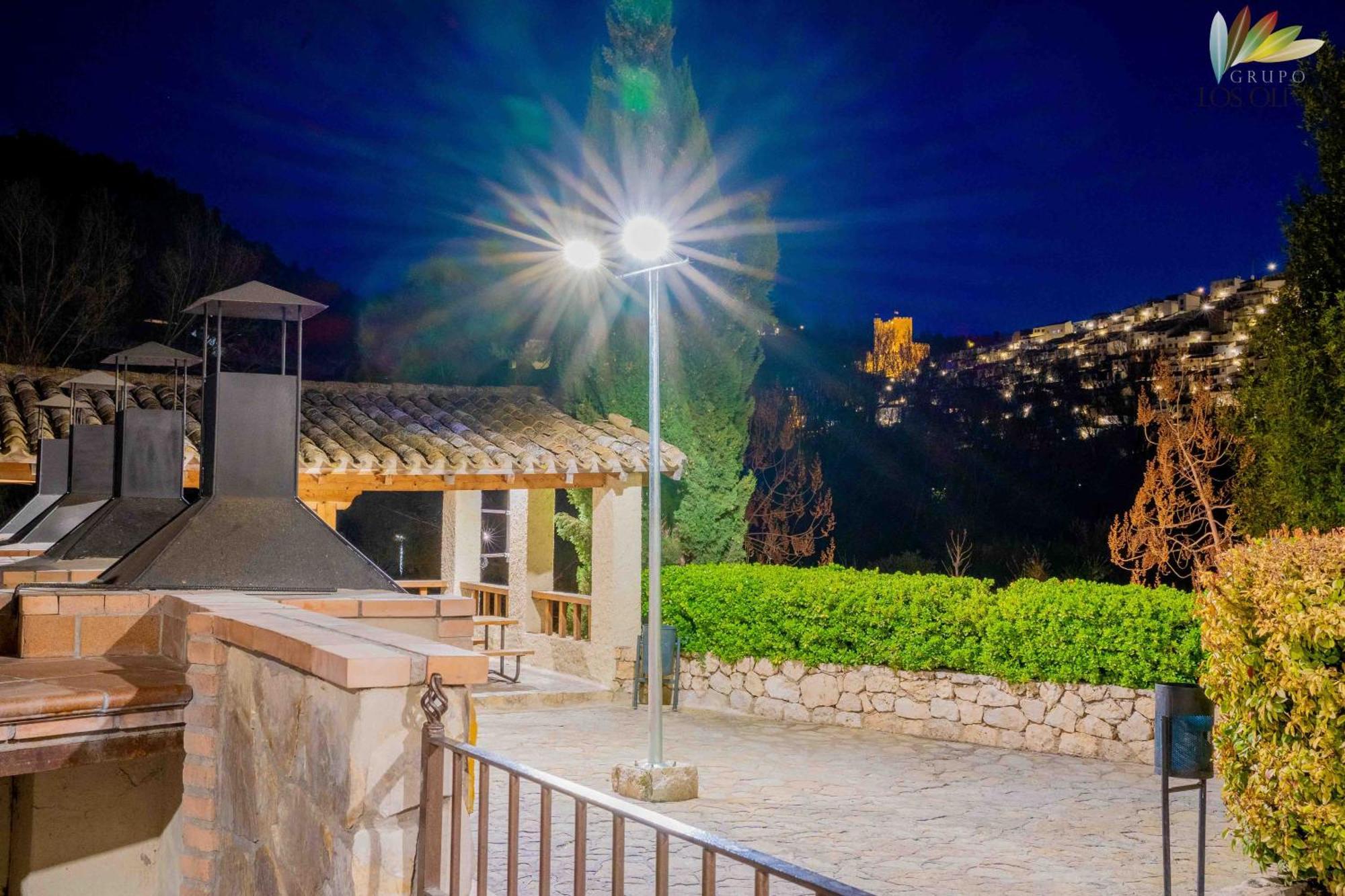 Apartamentos Berrocal Alcala del Jucar Exterior photo