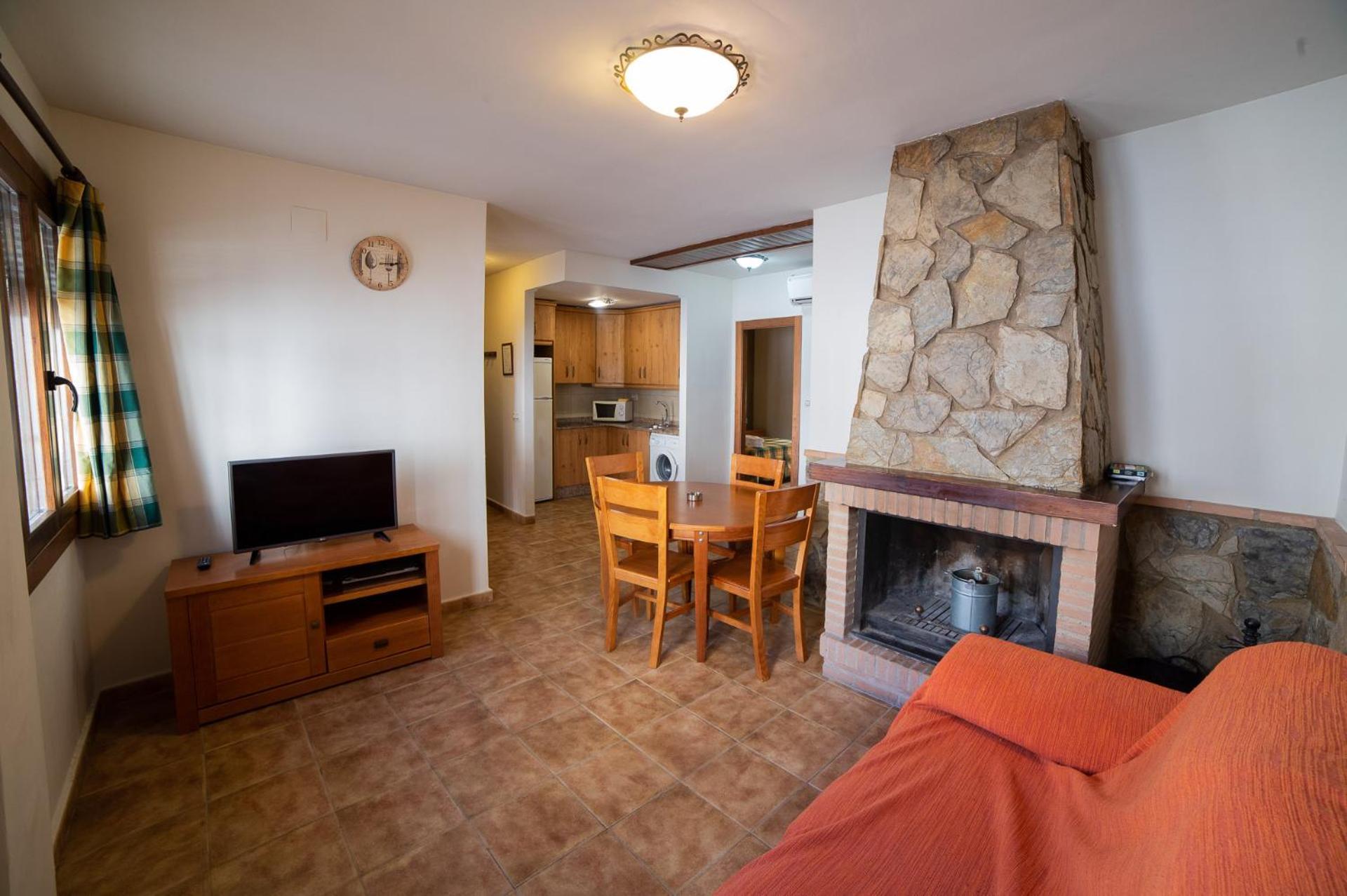 Apartamentos Berrocal Alcala del Jucar Exterior photo