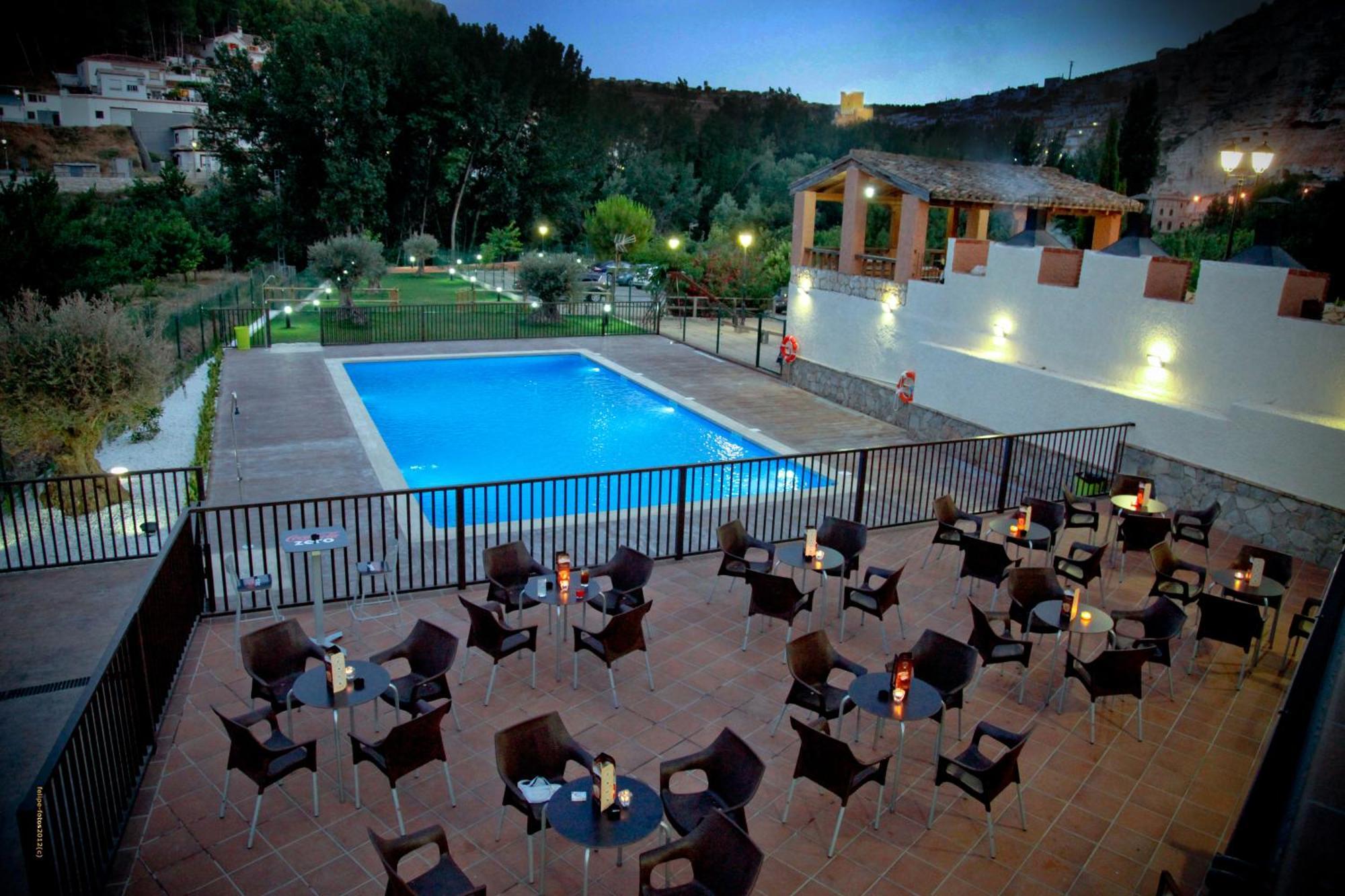Apartamentos Berrocal Alcala del Jucar Exterior photo